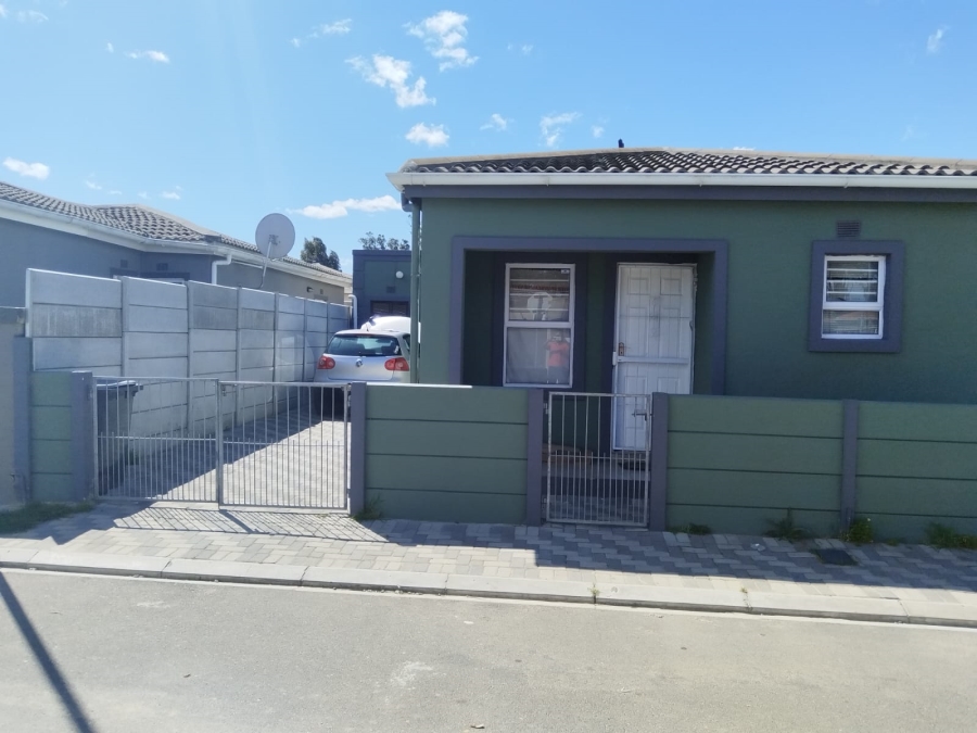 2 Bedroom Property for Sale in Electric City Western Cape
